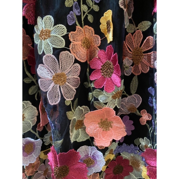 Chicwish 3D Floral Applique Maxi Skirt - Picture 8 of 9